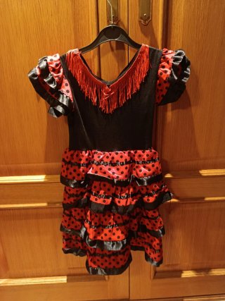 Traje de flamenca para niña