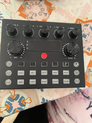Tarjeta de Sonido y Mezclador V8S