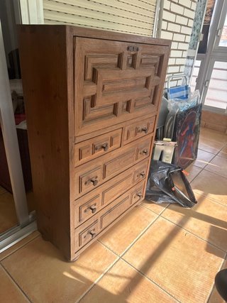 Escritorio Castellano de Madera