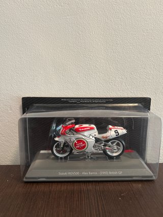 Moto miniatura Suzuki RGV500 Alex Barros