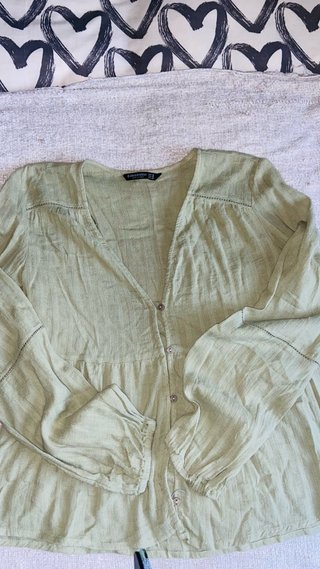 Blusa Stradivarius Verde Oliva Talla M