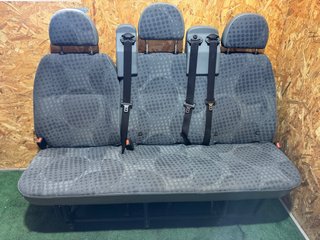 Fila de Asientos Traseros Ford Transit