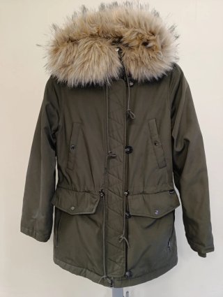Abrigo Parka Pull & Bear Verde Talla M