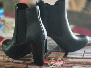 Botines Negros Talla 37 A estrenar.