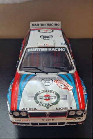 Lancia Delta Integrale Evo Rally 1:18 montecarlo