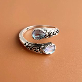 Anillo Ajustable con Piedras Azules