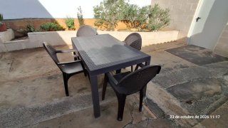 Conjunto de mesa y 4 sillas de exterior
