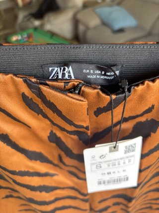 Pantalón Zara Estampado