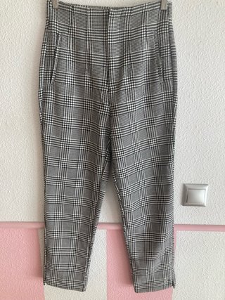 Pantalones de vestir Stradivarius talla 34