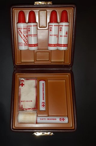 Botiquín Vintage Trumm Años 60
