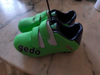 Botas de Fútbol Gedo Talla 28