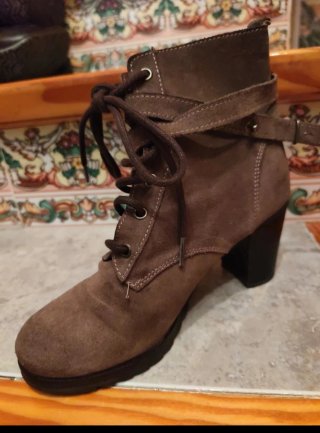 Botines Hakei Taupe, talla 38, perfectos!