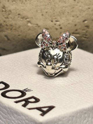 Charm Clip Minnie Mouse Pandora plata y circonitas