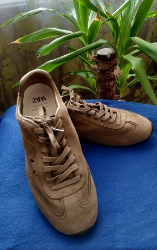 Zapatillas Marrones de Zara