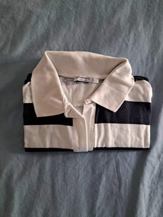 Camiseta rayas Stradivarius - Azul y blanca