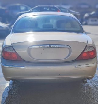 Portón Trasero Jaguar X-Type