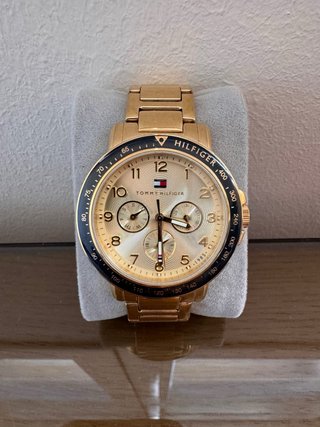 Reloj Tommy Hilfiger Dorado