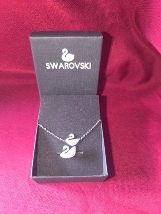 Set Collar y Anillo Cisne Inspiración Swarovski ✨