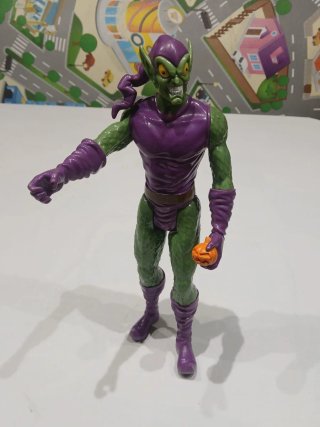 Figura Duende Verde Marvel Titan Hero