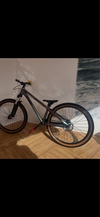 Bicicleta Dirt Jump Cube pumptrack campillo 26"