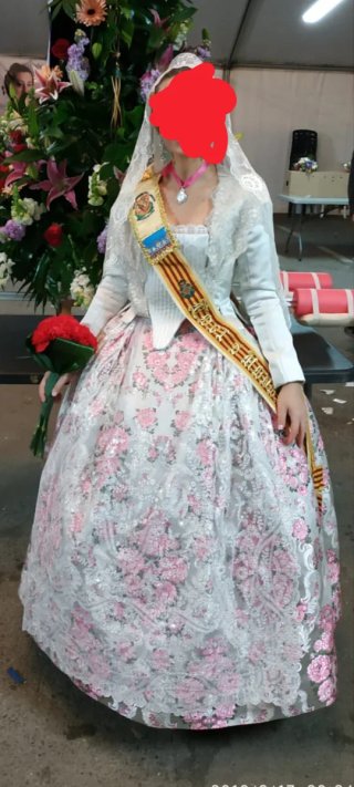 Traje de Fallera con Corpiño Manga Larga