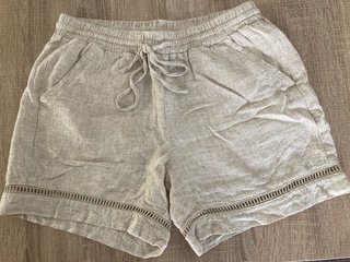 Pantalón corto Briggs beige