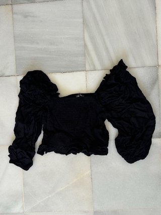 Top negro Zara XS Escote barco hombros descubierto