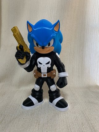 Figura 3D Sonic estilo Punisher