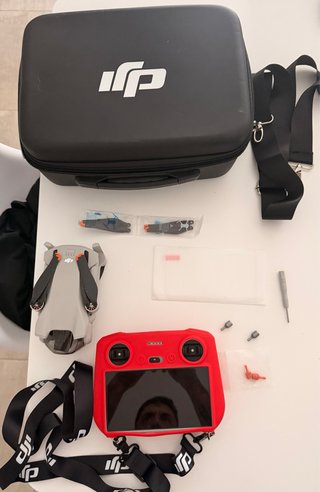 Dron DJI Mini 3 con accesorios