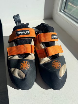 Pies de gato Tenaya Ra 39,5