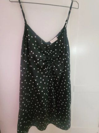 Vestido corto de lunares