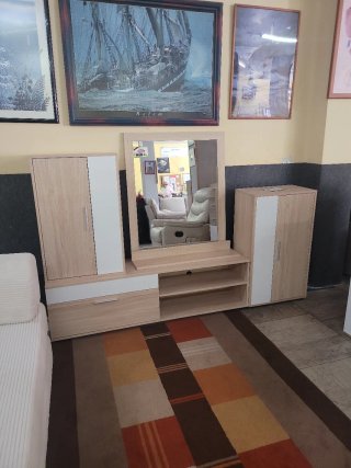MUEBLE DE SALÓN ECONÓMICO DE MELAMINA.