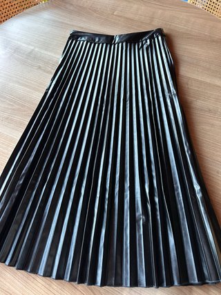 Falda Midi Plisada Efecto Piel Talla 34