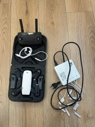 Dron DJI Spark con Mando y 3 Baterías