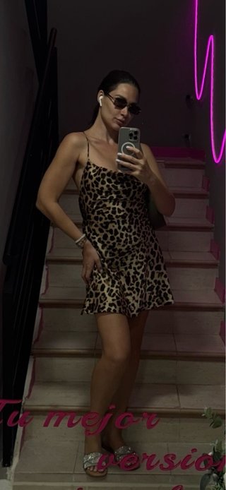 Vestido corto satén leopardo