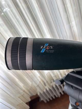 Telescopio Zeus 25-75x90 TS-2590 con Trípode