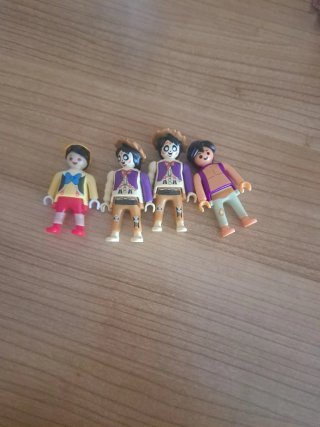 Cambio muñecos Kinder Disney
