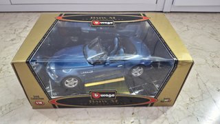 BMW Z3 Roadster del año 1996 a 1/18 de Burago