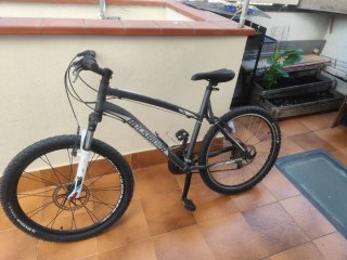 Bicicleta de Montaña Rockrider Negra