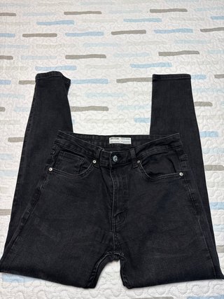 Pantalón vaquero negro Bershka