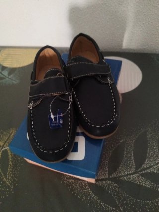 Zapatos de niño negros talla 33