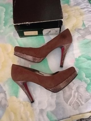 Zapatos de Tacón Marrones Talla 38