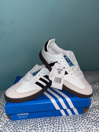 Zapatillas adidas Samba Blancas y Negras