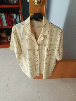 Blusa Amarilla de Cuadros