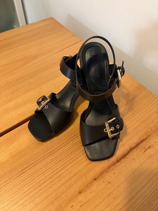 Sandalias de Tacón Negras Primark Talla 40