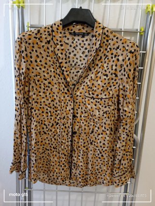 Camisa Estampada Zara Basic Talla M