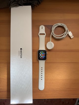 Apple Watch Series 3 38mm Plata