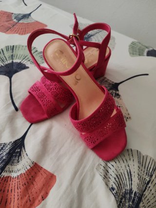 Sandalias Fucsia Giko