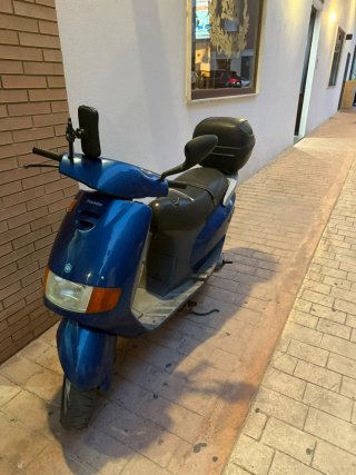 Ciclomotor Piaggio 50cc Azul