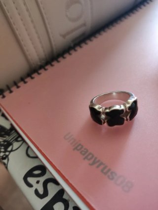 Anillo Tous de plata y Onix